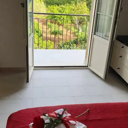 Carla's House - Relax A Tra Mare E Monti