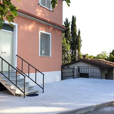 Carla's House - Relax A Tra Mare E Monti Daire