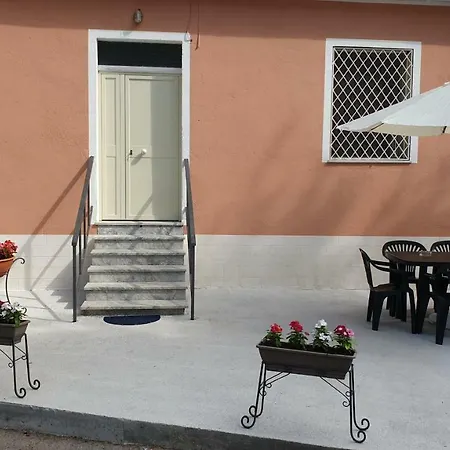 Carla's House - Relax A Tra Mare E Monti